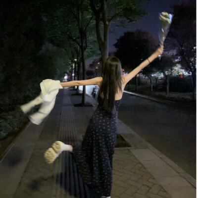 女生头像
