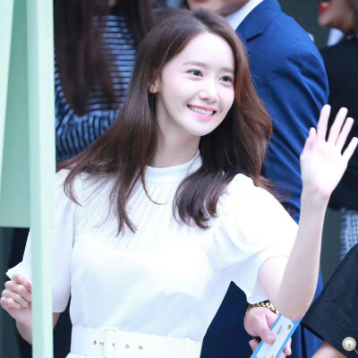 *林允儿可二改
Findyoona