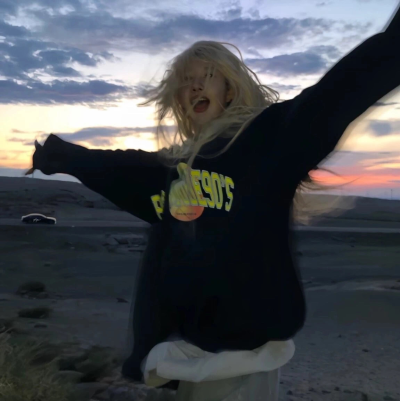 女生+韩系+气质+治愈+清新+意境+背景+森系+简约+局部+中系+文艺+[侵删]【后生好长，你好难忘】