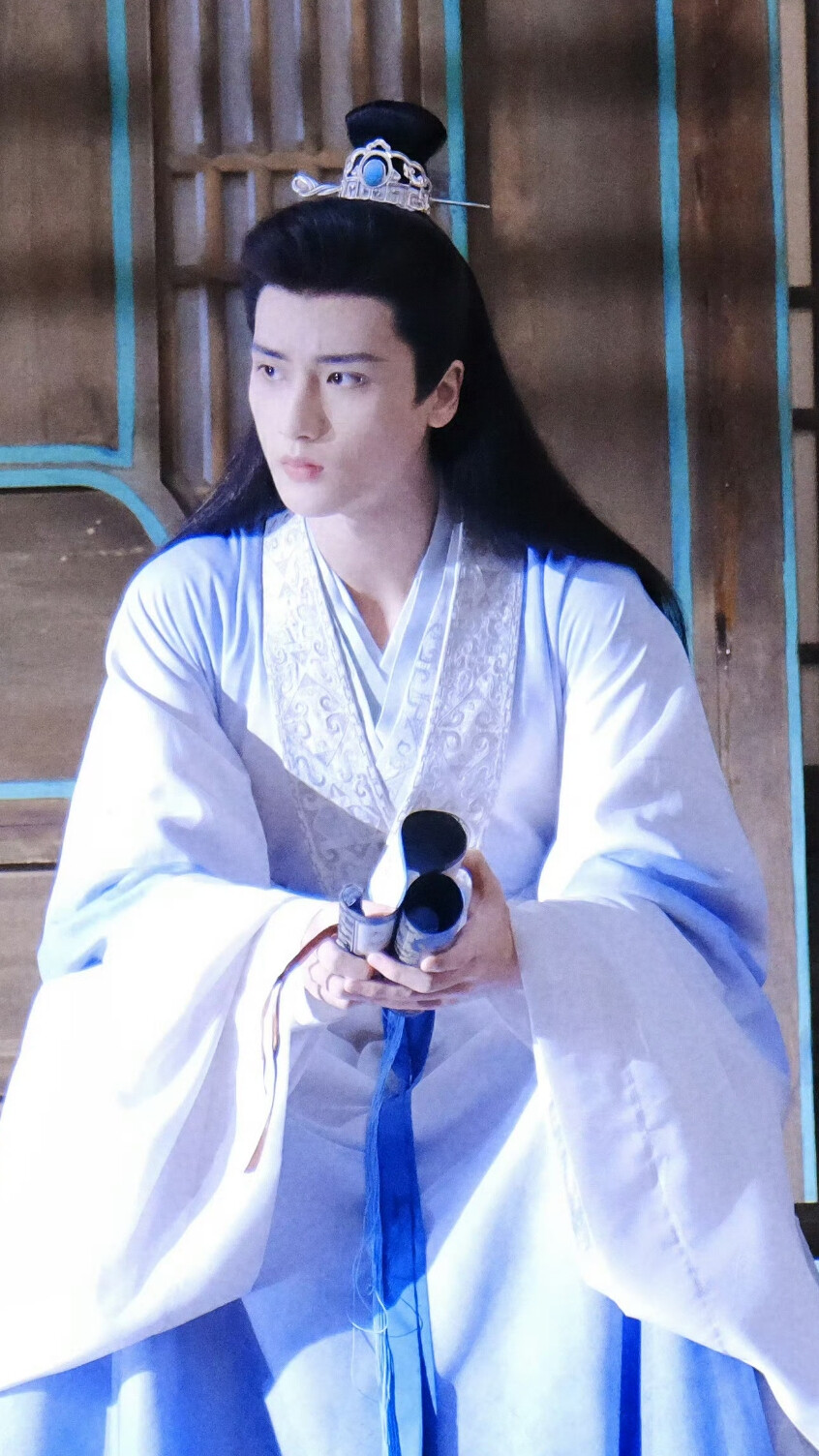 桃花映江山 