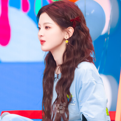 杨超越
