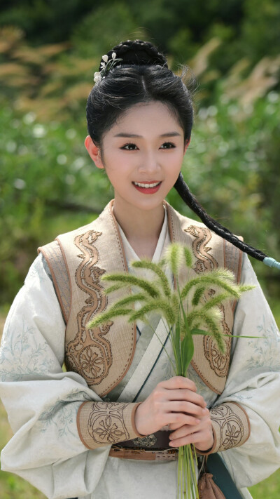 桃花映江山 