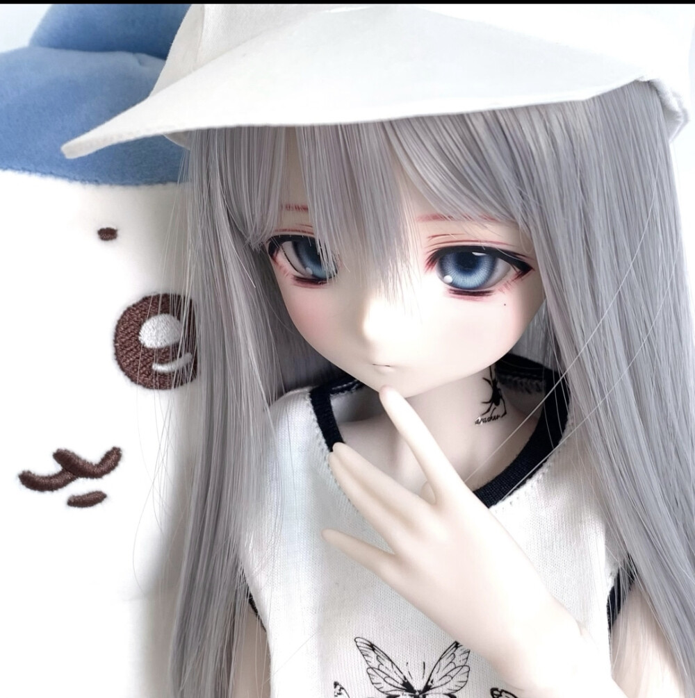 ^ ̳> ·̫ < ̳^