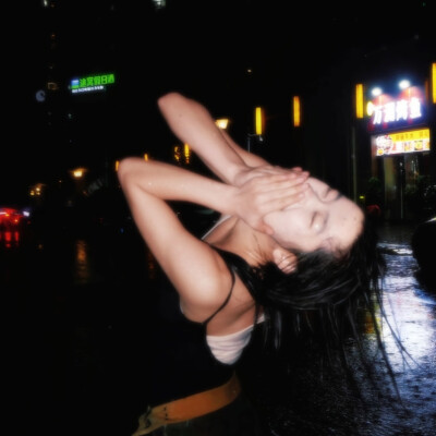 〆生锈的感情又逢落雨天