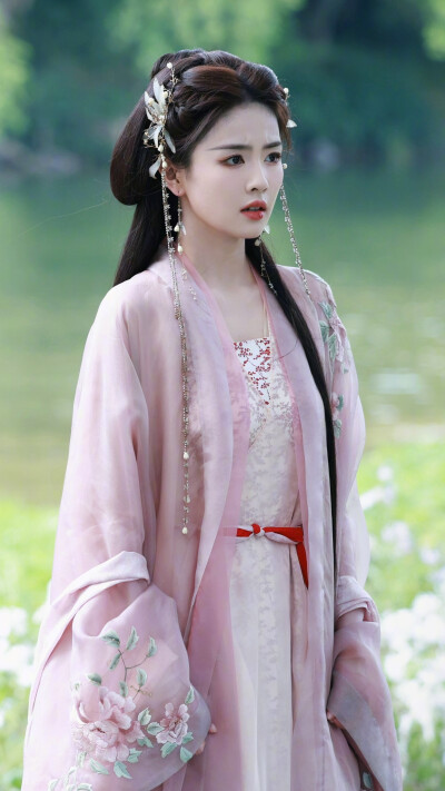 临江仙 李青月 花如月 白鹿