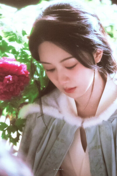 锦绣芳华–何惟芳 ​​​