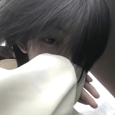 锐利伤悲