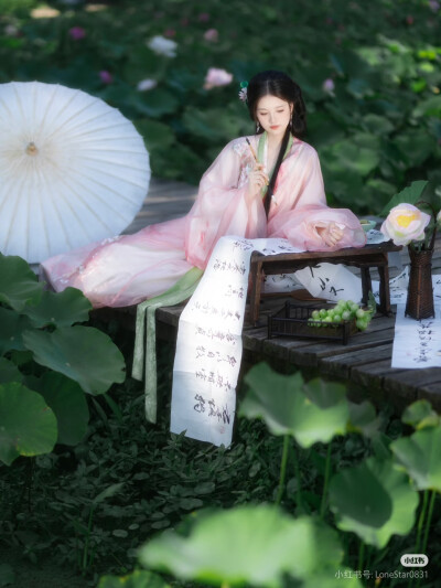 汉服，图源水印