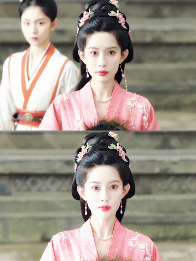 姜桃花
*孟子义 ​​​