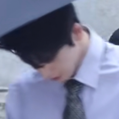 上过头好看，就这个模糊张凌赫