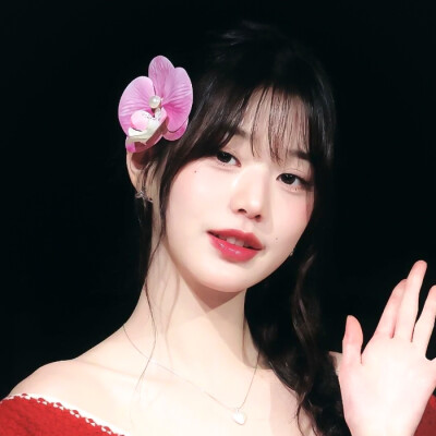 小猪包元英*