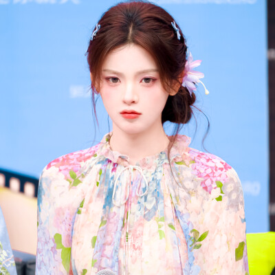 杨超越