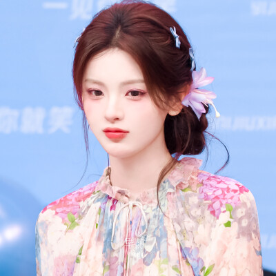 杨超越