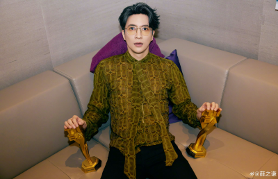 始于颜值，陷于才华，忠于人品。 我心里的大太阳～最好的薛之谦