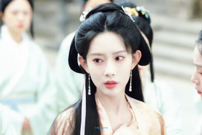姜桃花
*孟子义 ​​​