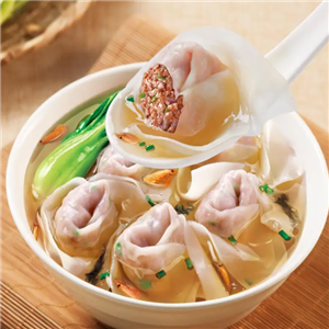 【扁食】——扁食不同于馄饨。扁食与饺子大致相同。扁食是中国的一道民间传统面食，用薄面皮包肉馅儿，下锅后煮熟，食用时一般带汤。扁食分为肉馅与素馅，素馅称为素扁食 。