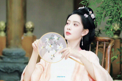 姜桃花
*孟子义 ​​​