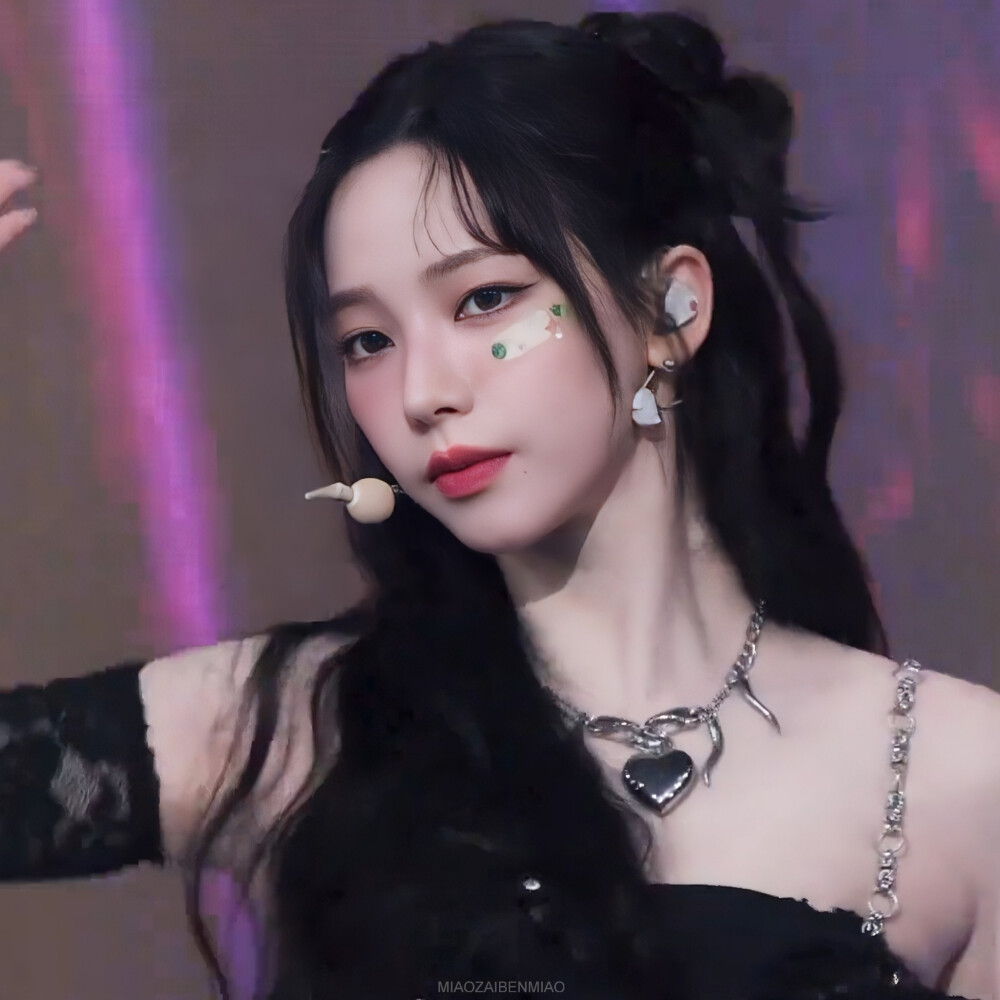 柳智敏Karina