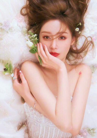 张天爱