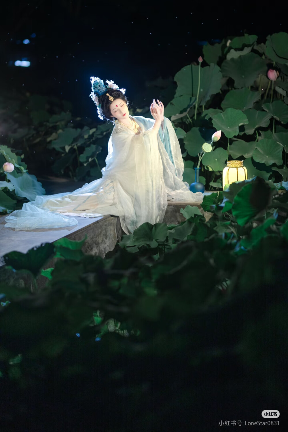 汉服，图源水印