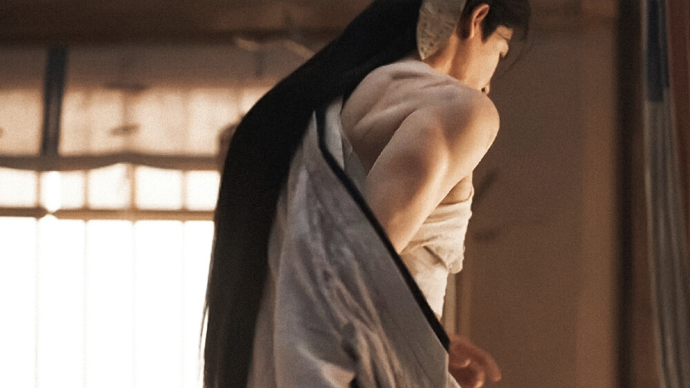 《逐玉》谢征（张凌赫饰）