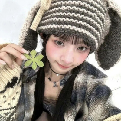 ᦲ ᆺ ᦲ