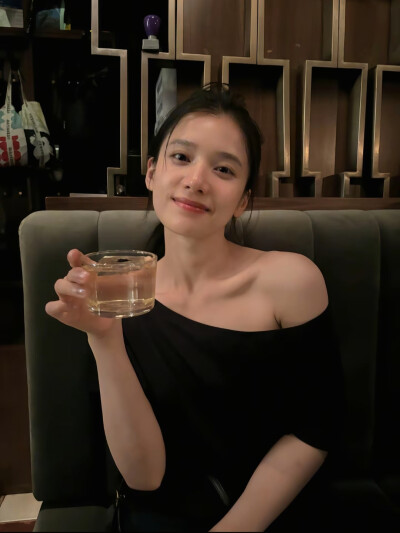 张婧仪
好美(✪▽✪)