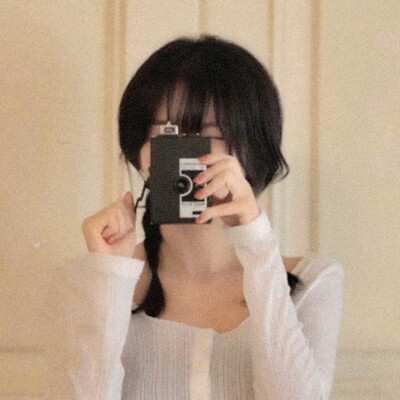 快门是时光的暂停键‌ 按下瞬间让记忆永不褪色
姜涩琪▷cr.程鑫