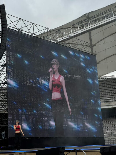 cr.BLACKPINK__AREA
