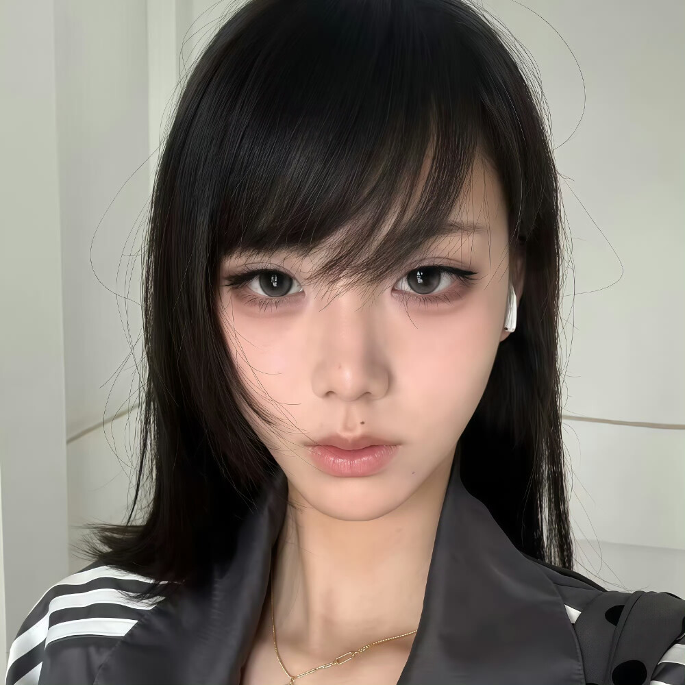 我们是两枚互相支撑着对方的回形针