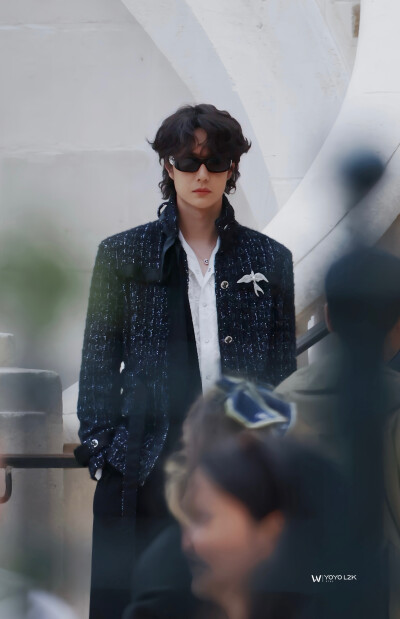 250708 巴黎高定时装周
✨无人能及✨
@UNIQ-王一博 cr:logo ​​​