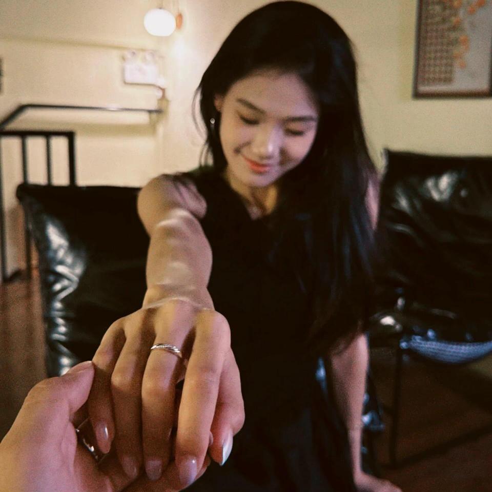 ❤️·Mela❤️情侣头像
＃生命力女生头像 ​​​＃Wechat氛围感女头＃夏日头像＃自由感＃自然系＃蝴蝶女孩头像＃艺术感头像＃胶片感头像＃复古＃棕色系