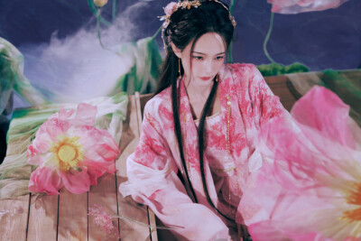 李一桐头像壁纸