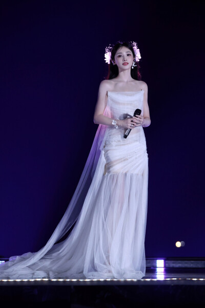 彭小苒