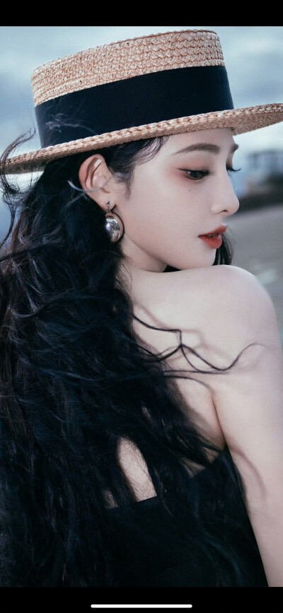 彭小苒