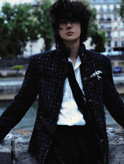 Oliverjune：
CHANELHauteCouture_2025/07
@UNIQ-王一博 ​​​