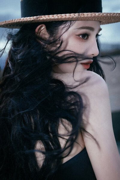 彭小苒