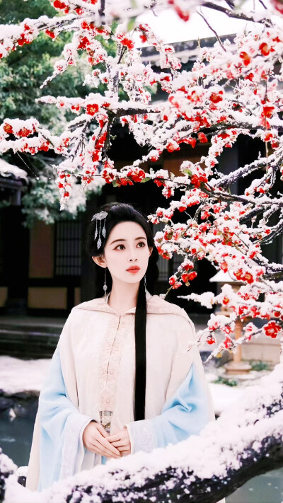 桃花映江山