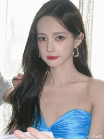 李一桐