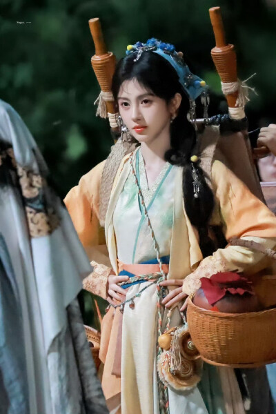 鞠婧祎