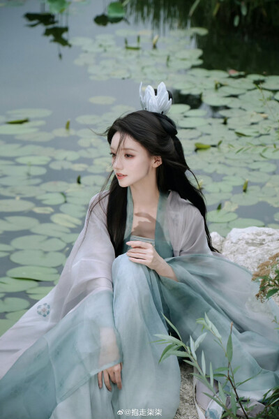 春色岂知心