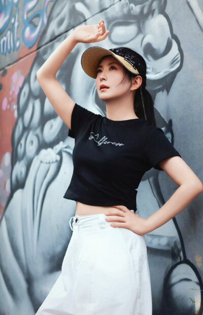 杨童舒