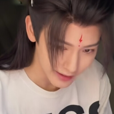 上官鹤