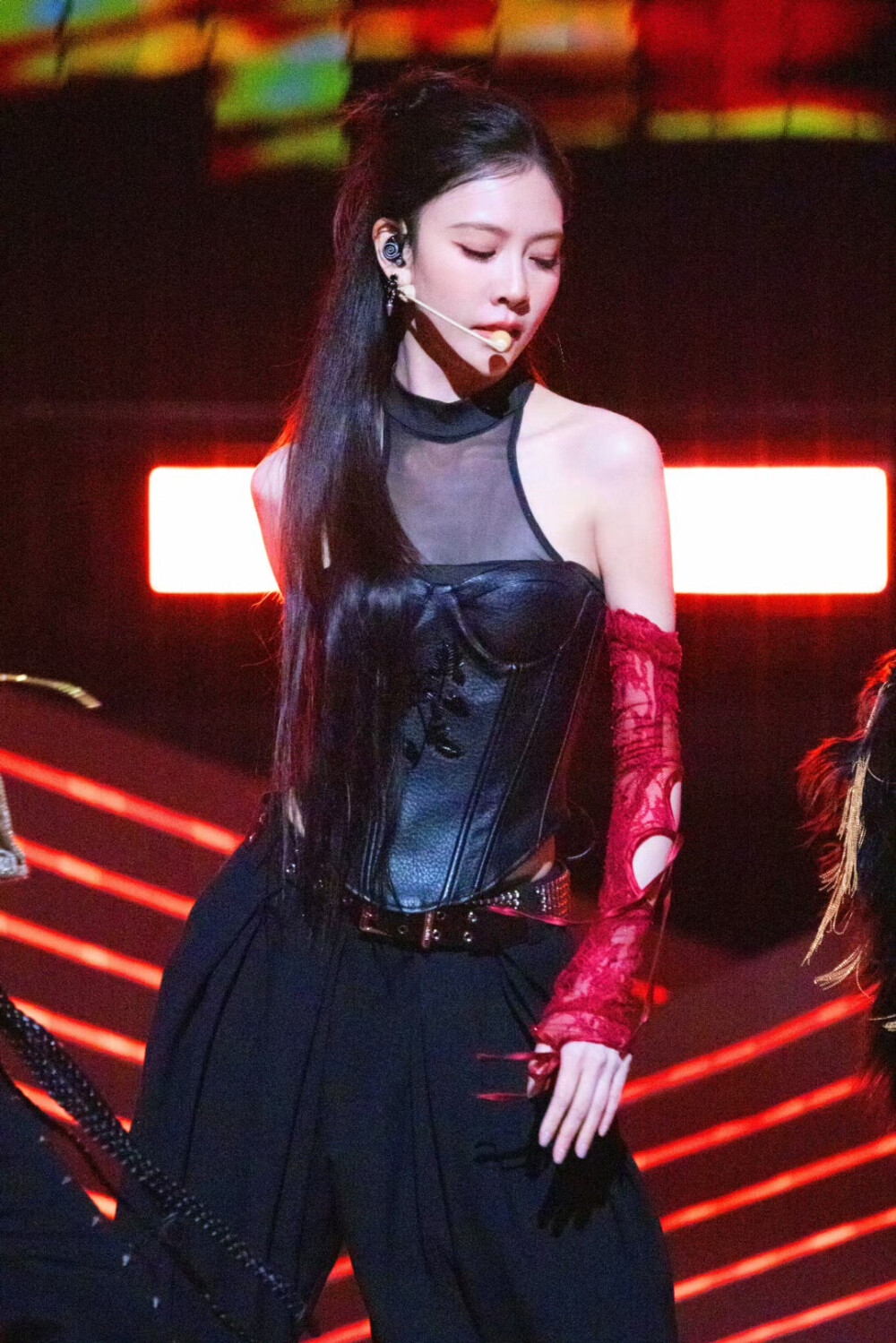 宋妍霏