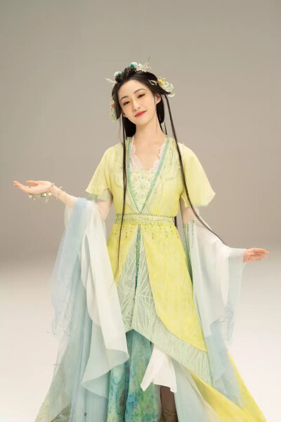 狐妖小红娘红月篇 胡连馨