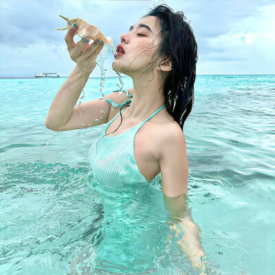 女头