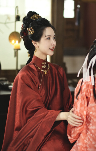 陈都灵