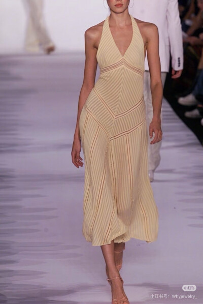 红毯最美-小红书转载