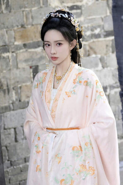 桃花映江山 姜桃花