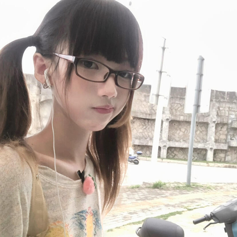 ✰